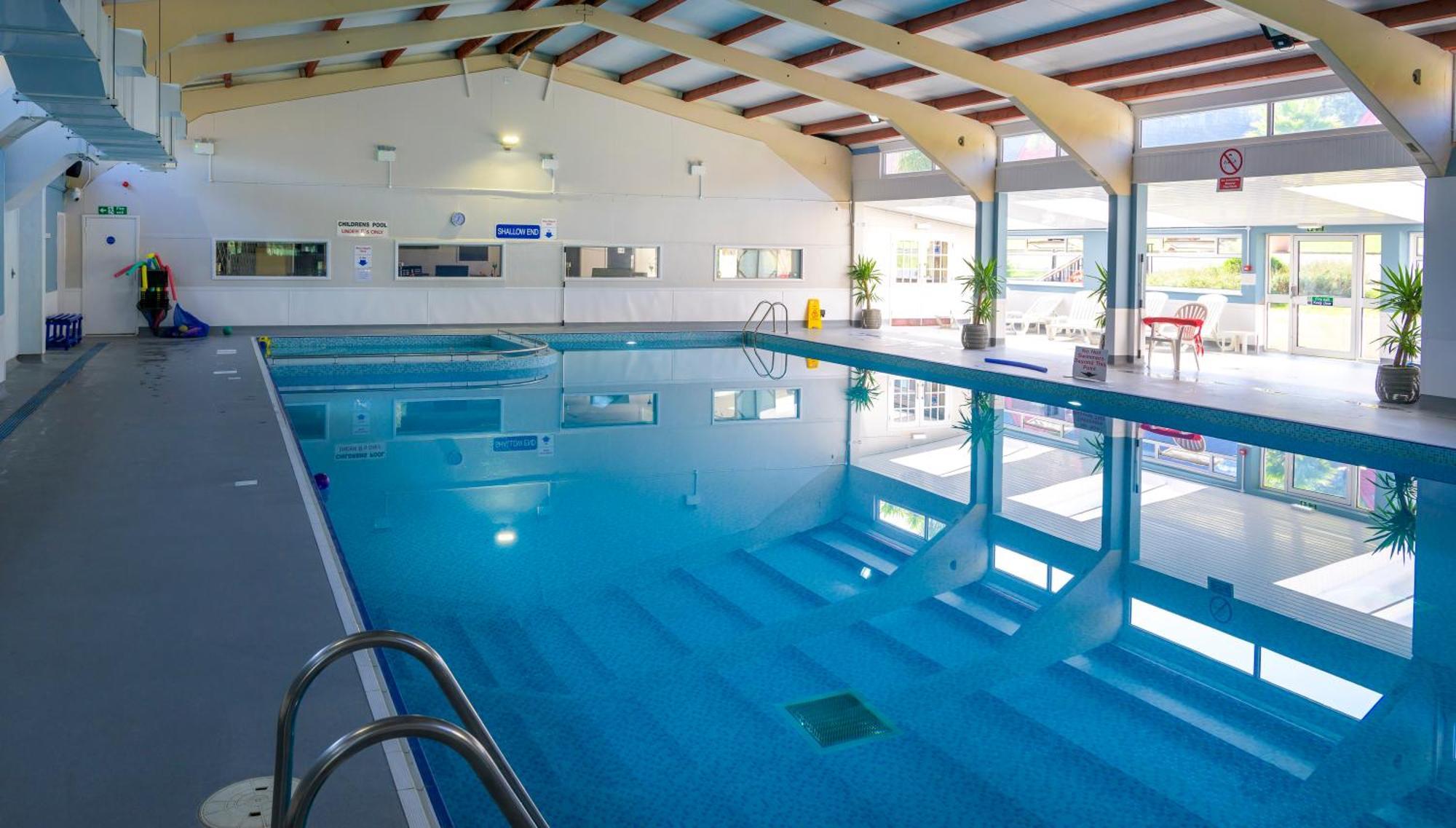 Escape To A Clifftop Chalet With Pool And Tennis Onsite - 1A Kingsdown Holiday Park Экстерьер фото