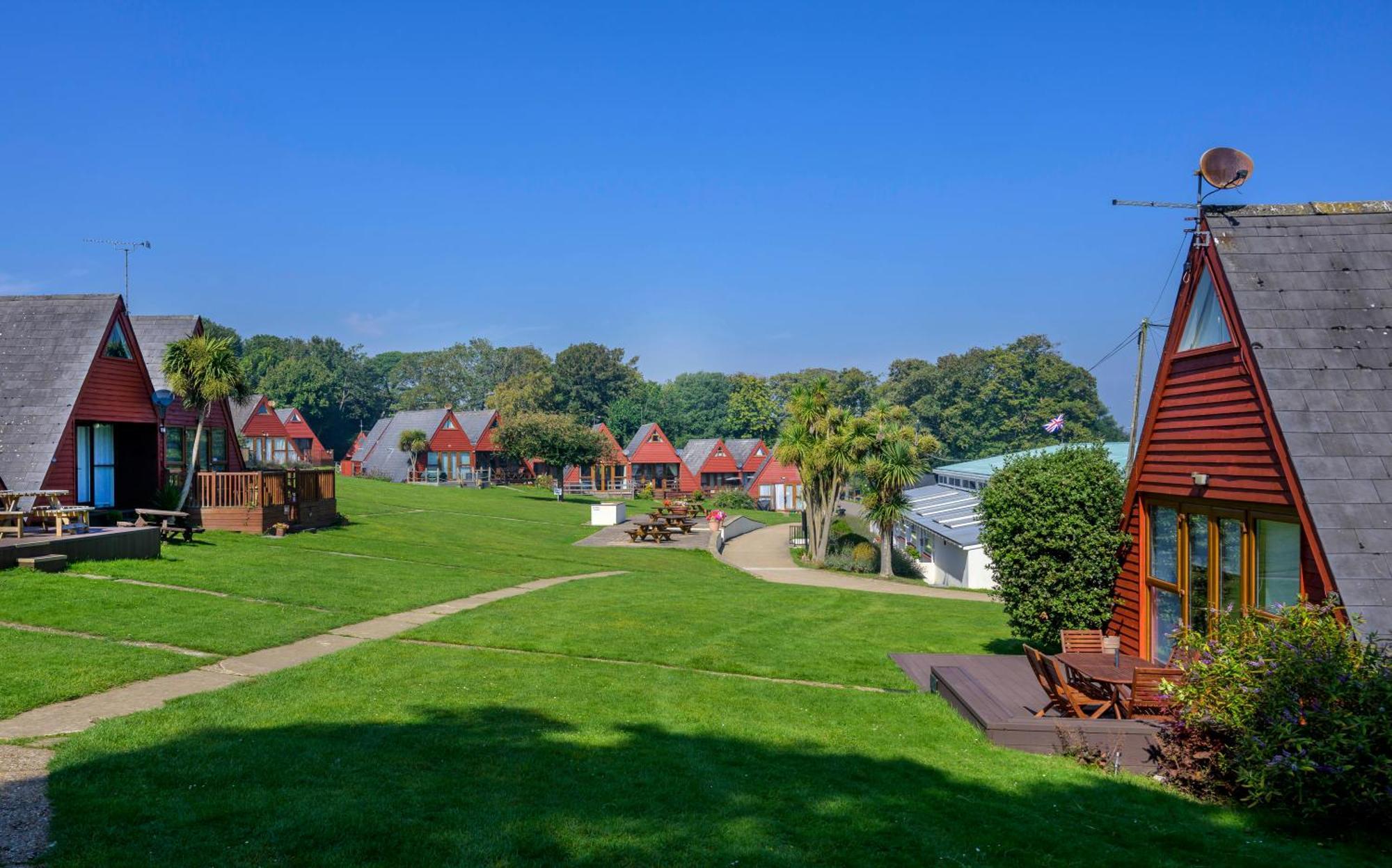 Escape To A Clifftop Chalet With Pool And Tennis Onsite - 1A Kingsdown Holiday Park Экстерьер фото
